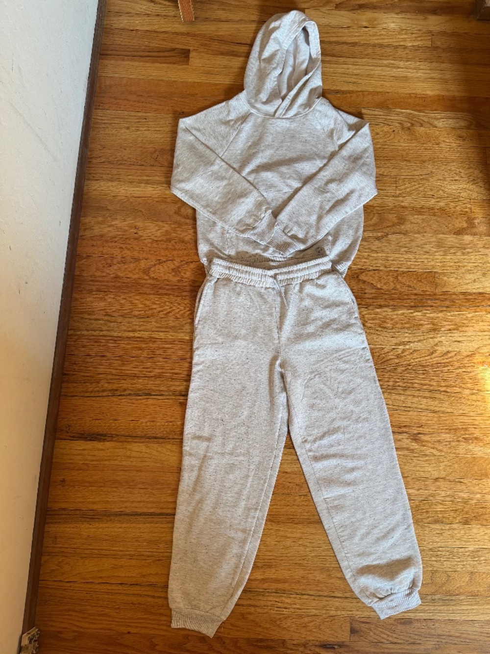 NWOT 2 Piece Mondetta Fleece Hoodie & Jogger-Medium 10/12